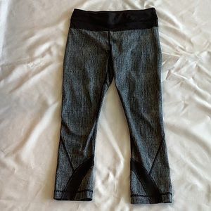 Lululemon Inspire Crop Size 2